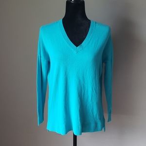 Crown & Ivy Turquoise Blue V Neck Sweater Size M